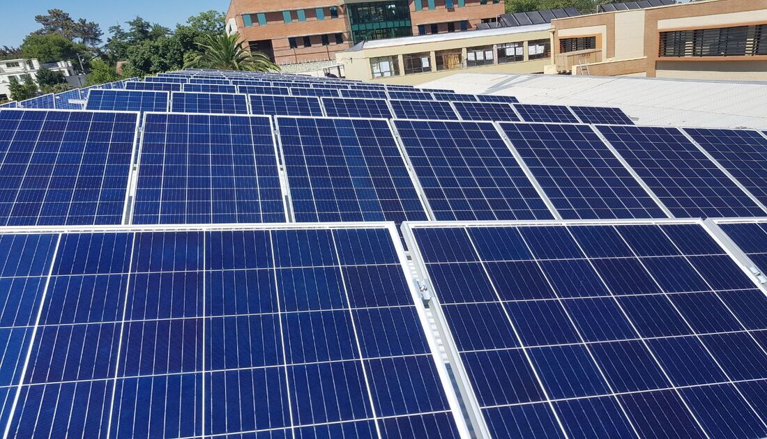 Proyecto de Paneles Solares TECHOS SOLARES LICEOS DEL MAULE